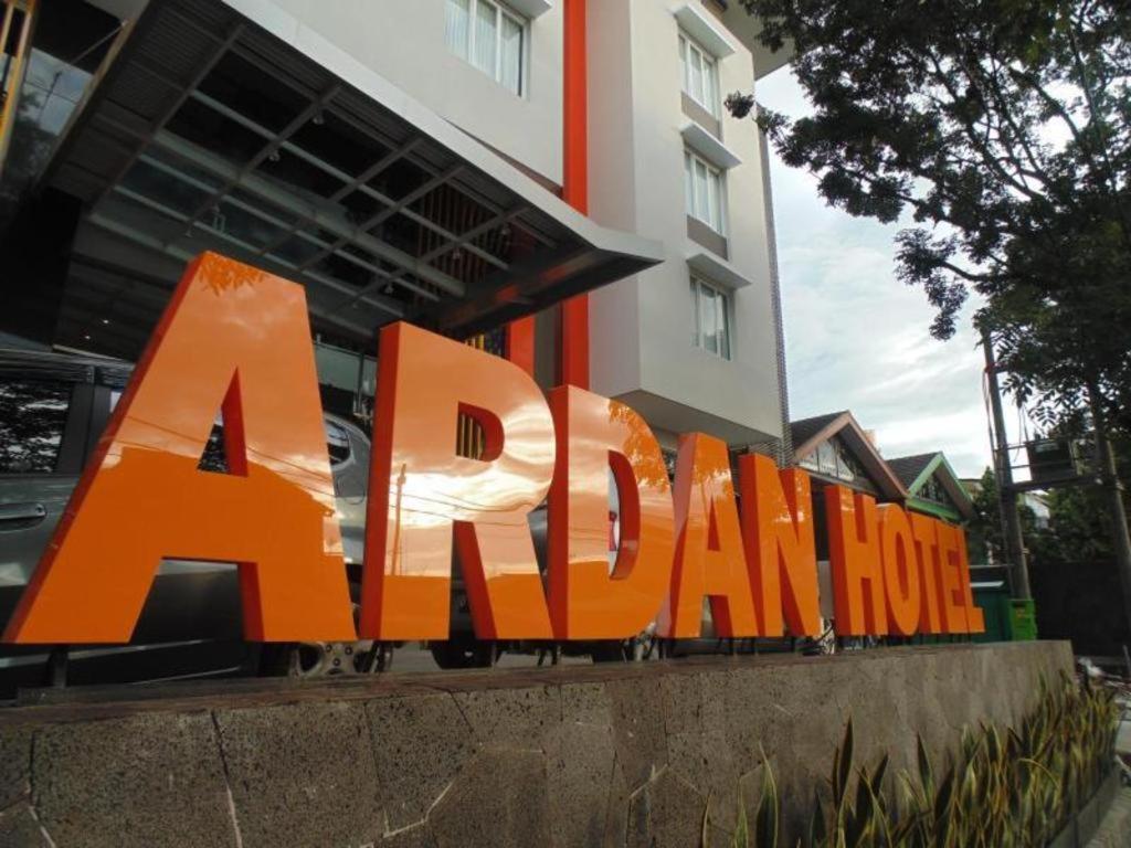 Ardan Hotel Bandung Exterior foto