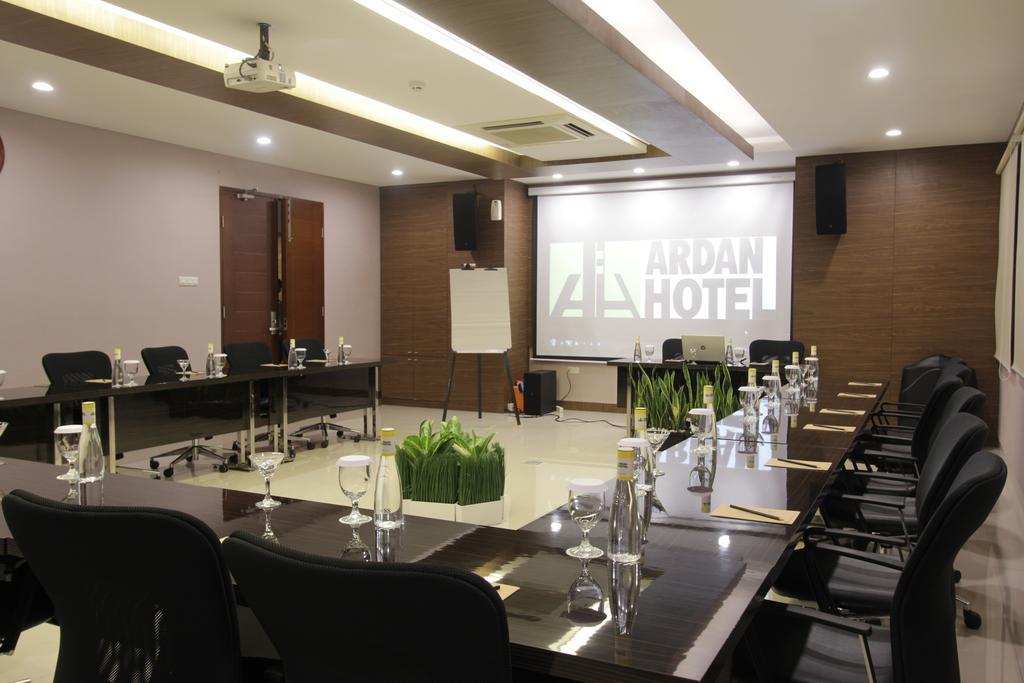 Ardan Hotel Bandung Exterior foto