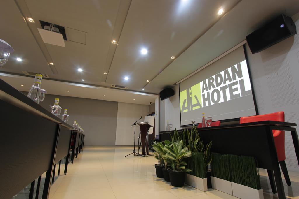 Ardan Hotel Bandung Exterior foto