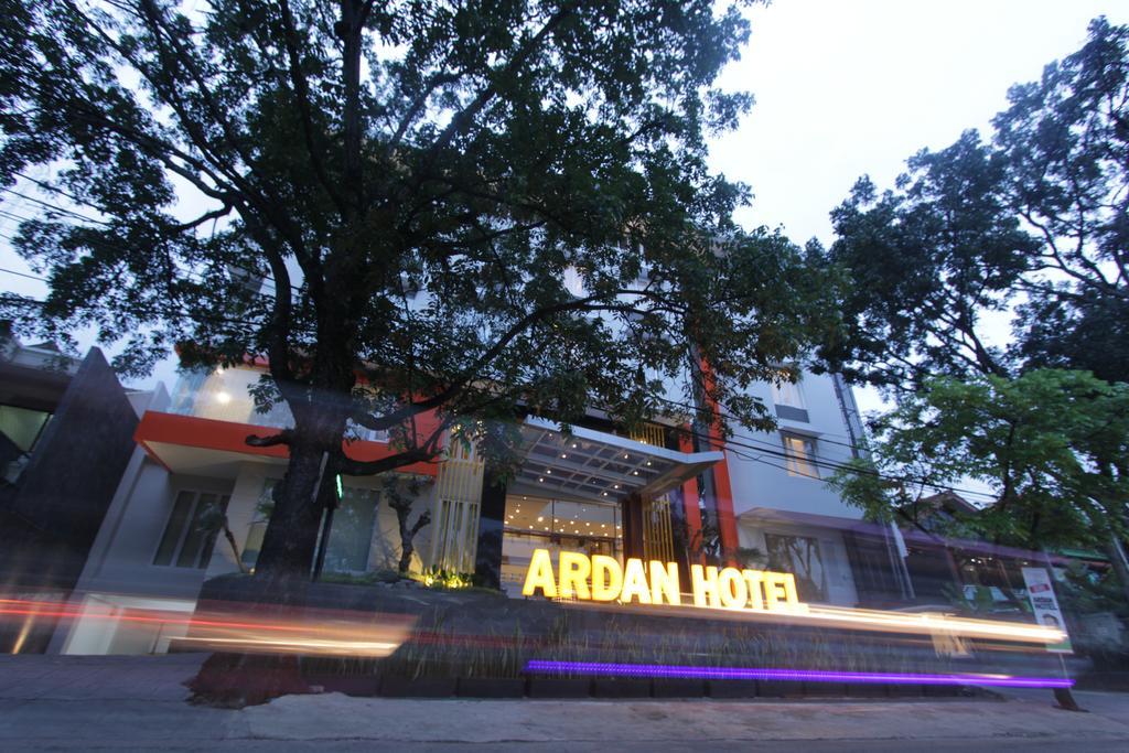 Ardan Hotel Bandung Exterior foto